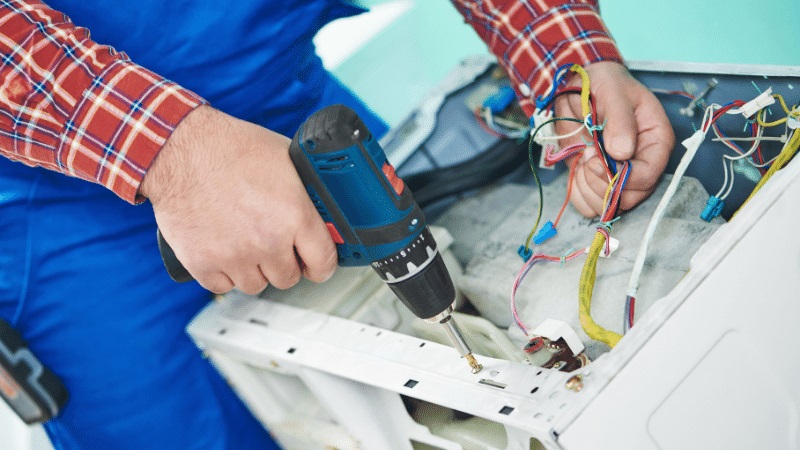 Nallıhan Ukinox Ukinox çamaşır makinesi kart tamiri – Su almama arızası orijinal parça ile giderildi. - Teknik servis örneği